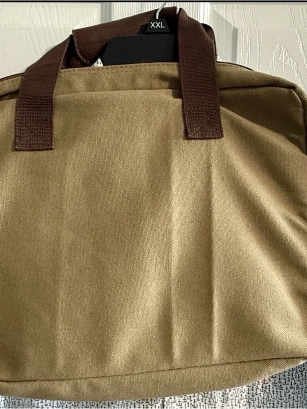 NWOT Bella Russo Khaki Canvas Padded Laptop Bag With Adjustable Strap & Pockets